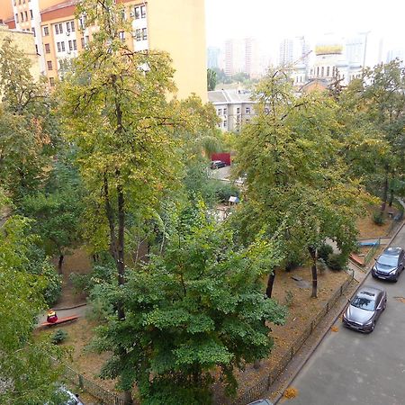 Apartment Olympyska On Velyka Vasylkyvska 45 Kyjev Exteriér fotografie