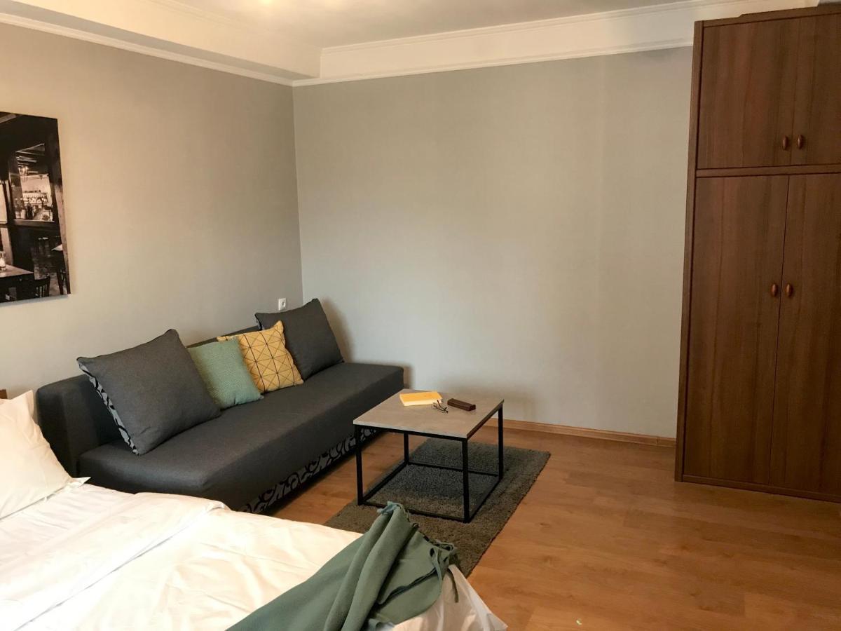Apartment Olympyska On Velyka Vasylkyvska 45 Kyjev Exteriér fotografie